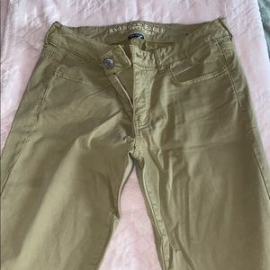 American Eagle Jegging Khaki Pants